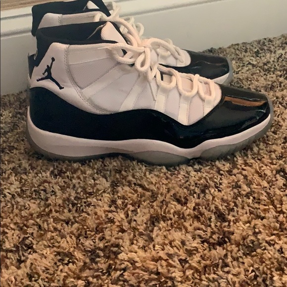 Jordan 11 concord 2018 size 9.5 US - Picture 1 of 7